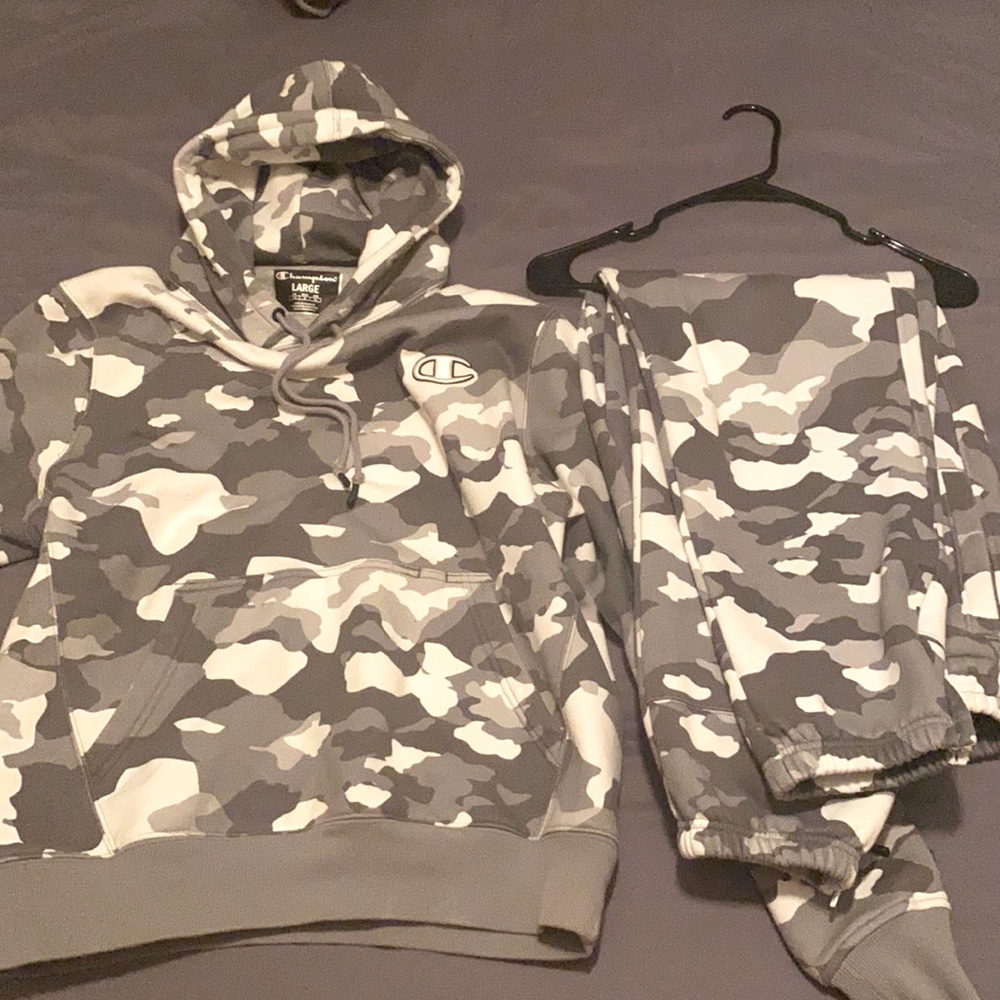 Champion Sweatsuit LG